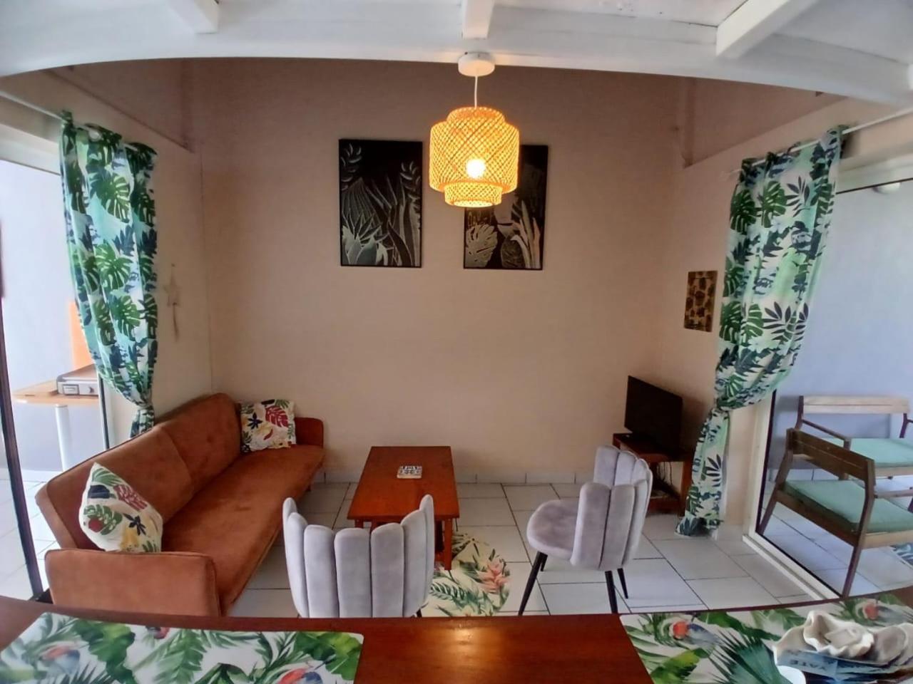 Ti Repos Martinique - Maison Avec Spa Шельшер Экстерьер фото